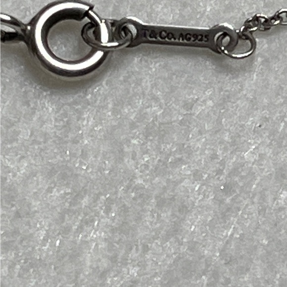 Tiffany & Co. Paloma Picasso Loving Heart Pendant Sterling Silver Jewelry Pouch - Picture 4 of 7